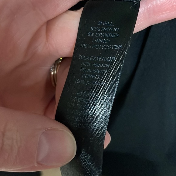 White House Black Market size 2 black one button closure blazer with pockets - Picture 5 of 9